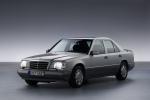 Mercedes-Benz E-Class 1985 года